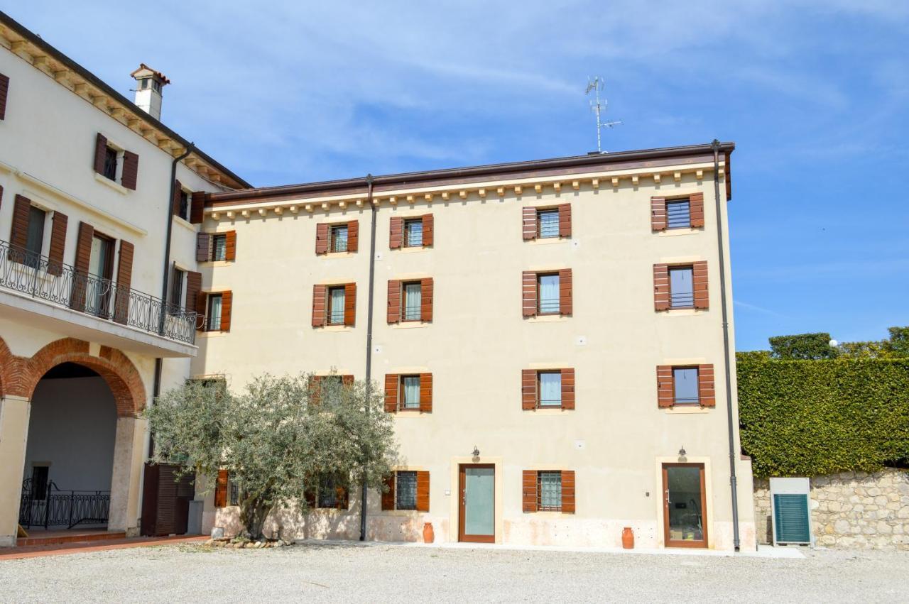 Verdeolivo 1876 - Apartments & Pool Mezzane di Sotto Extérieur photo