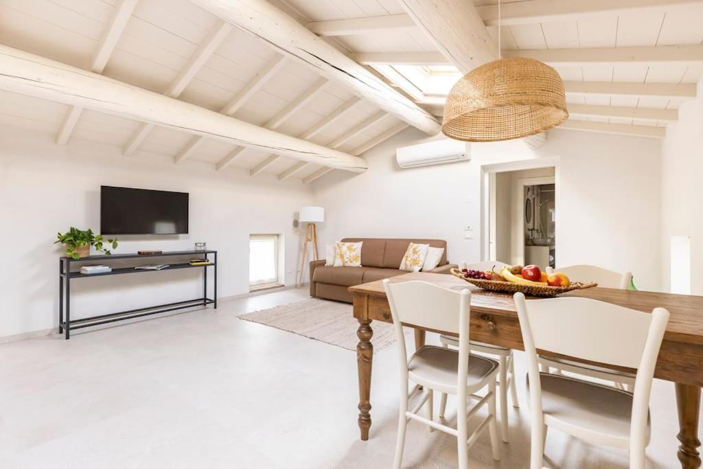 Verdeolivo 1876 - Apartments & Pool Mezzane di Sotto Extérieur photo