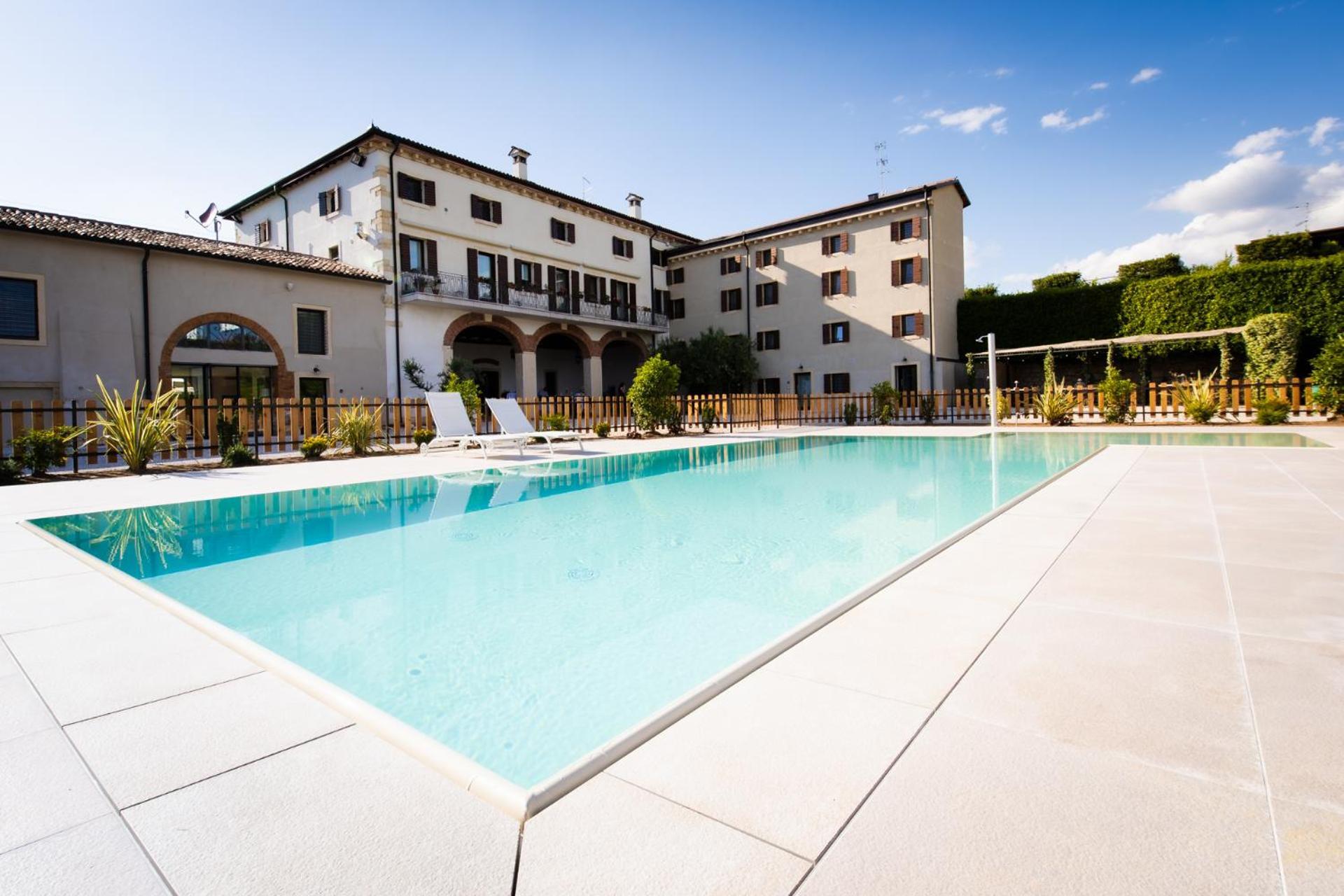 Verdeolivo 1876 - Apartments & Pool Mezzane di Sotto Extérieur photo