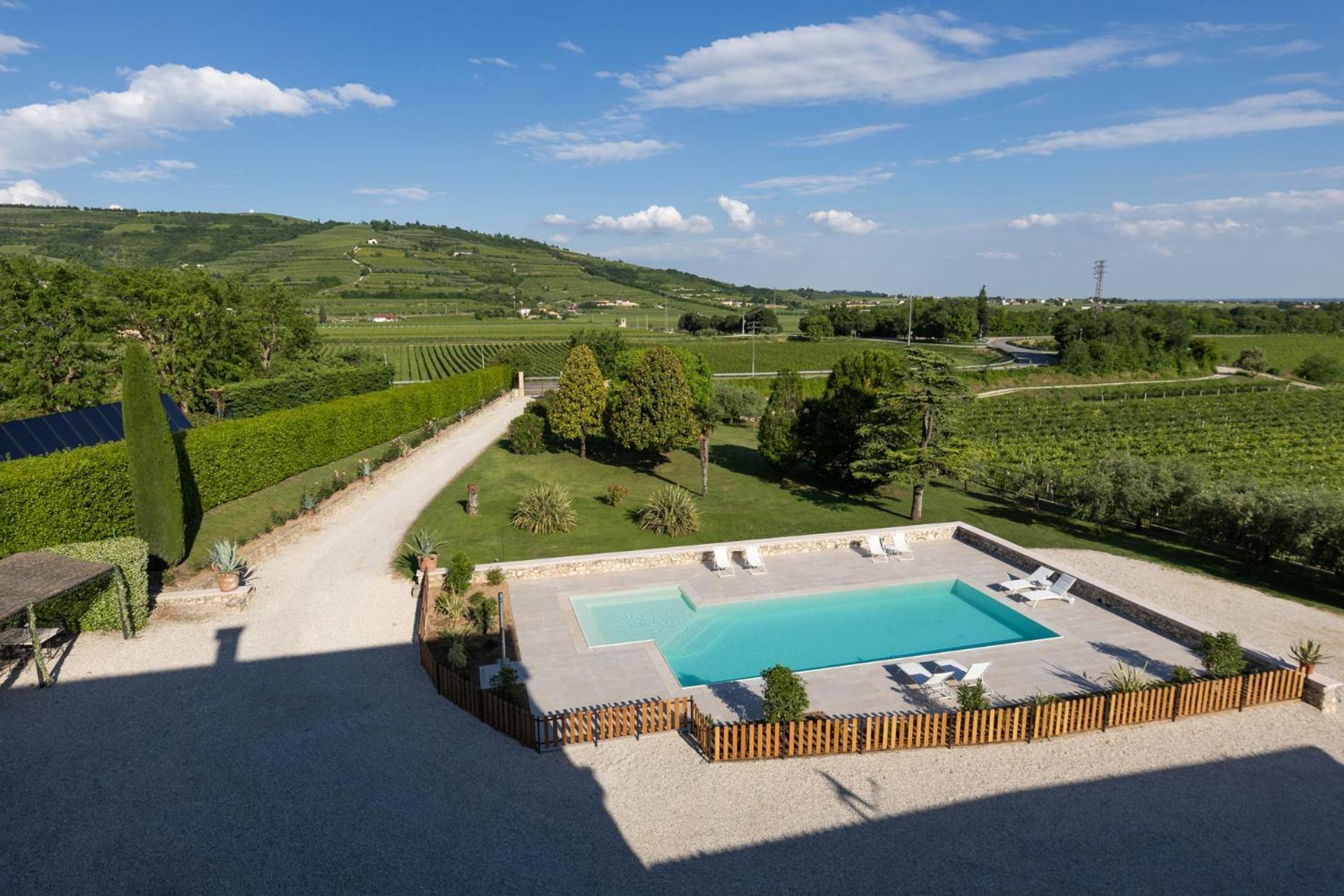 Verdeolivo 1876 - Apartments & Pool Mezzane di Sotto Extérieur photo